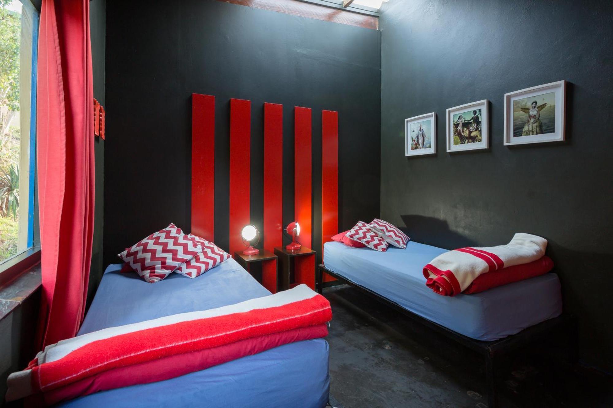 Coffee Shack Adventure Backpackers & Self-Catering Vandrehjem Coffee Bay Eksteriør billede